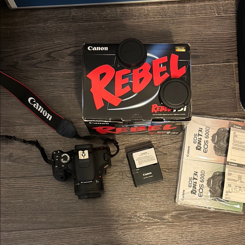 Canon EOS Rebel T3i Camera